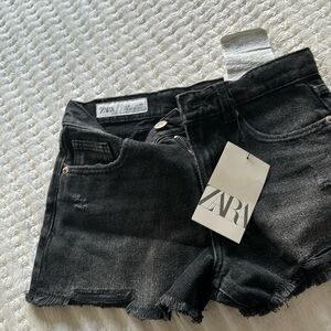 Zara NWT Black washed mid rice short children’s shorts sides, eight years old